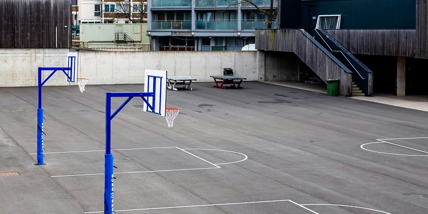 A picture of a basketball hoop at one of the haunted places in Tamil Nadu.