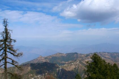 Deogarh Fort Dhanaulti features stunning architecture and breathtaking scenic views.