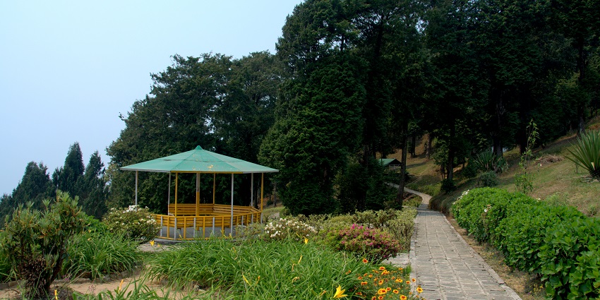 A splendid view of Deolo Hill, a place to visit in Kalimpong