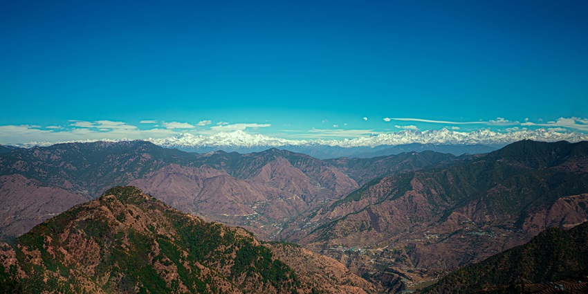 A view of Dhanaulti, one of the best hill stations near Lansdowne in Uttarakhand.