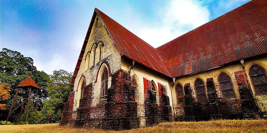 The old British building at the Dow hill, a place to visit in Kurseong