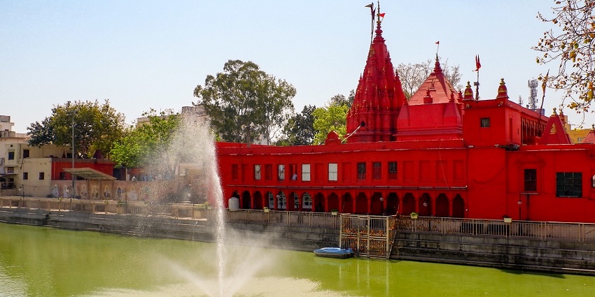 The beautiful structure of one of the temples in Ghaziabad.