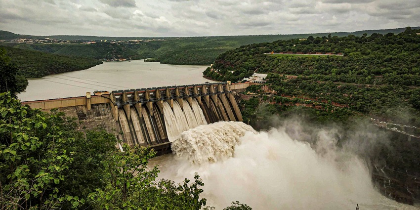 Durgavati Dam near Gupta Dham Caves is a picturesque dam surrounded by hills, perfect for picnics and walks.