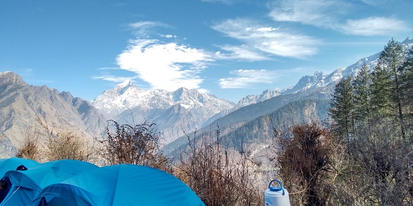 The Kuari Pass Trek, place promising mind-blowing views.