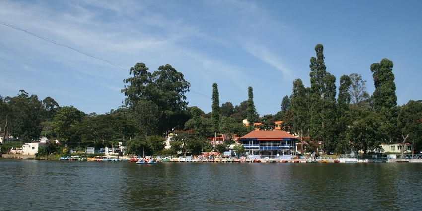 Yercaud Lake & Boat House offers several exciting things to do in Yercaud, Tamil Nadu.