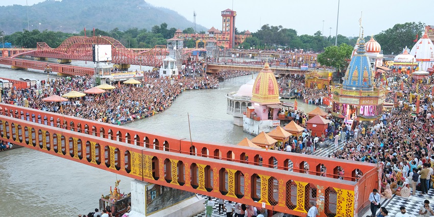 Things to do in Haridwar include the spiritual rituals at sacred ghat with river views.