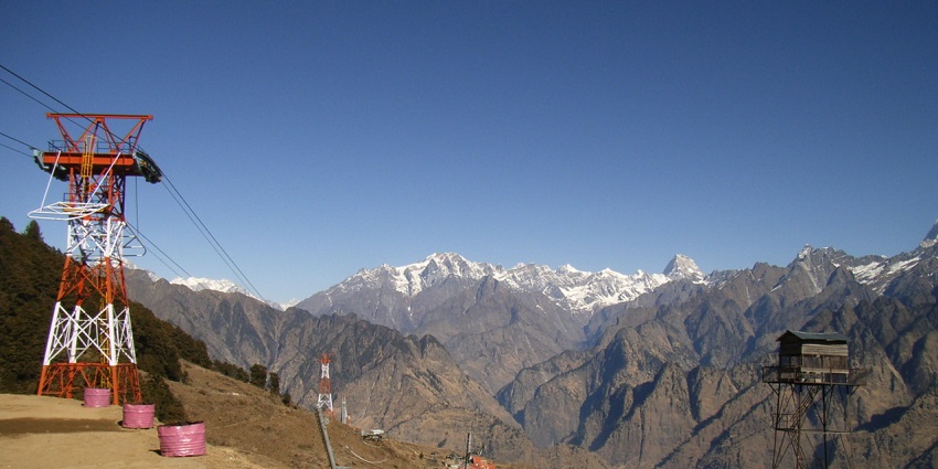 Things to do in Auli include ropeway ride for breathtaking mountain views