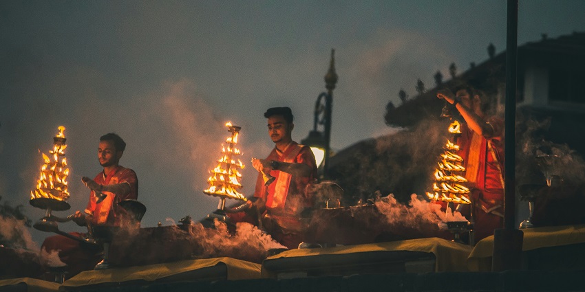 Witness the mesmerizing Ganga Aarti, a spiritual highlight of nightlife in Varanasi.