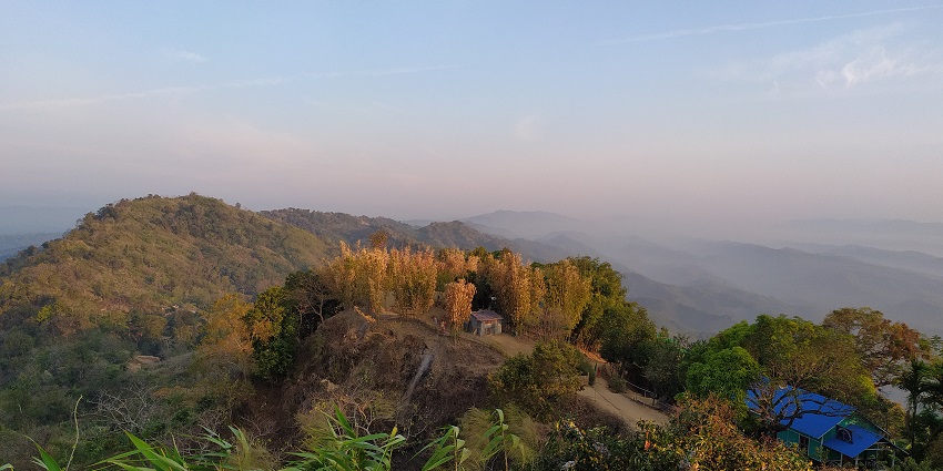 An image of Chennimalai Hill, which is one of the best things to do in Erode.