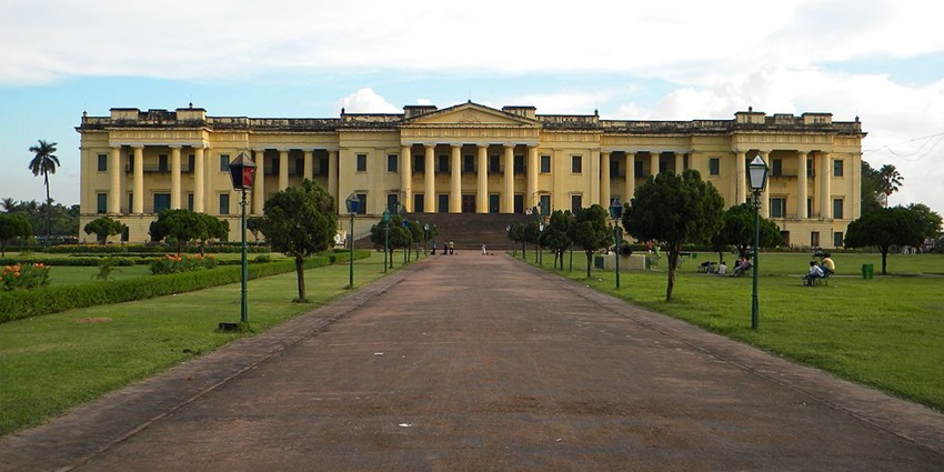 A glimpse of Hazarduari Palace offers many things to do in Murshidabad, West Bengal.