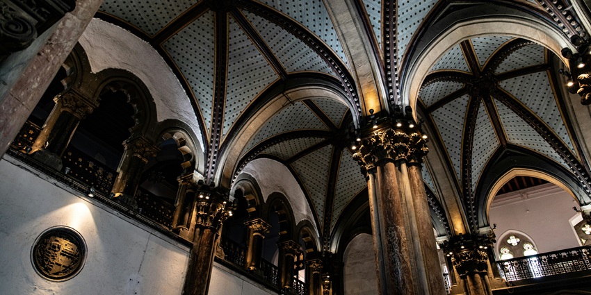 Exploring Chhatrapati Shivaji Terminus is one of the best things to do in Churchgate.
