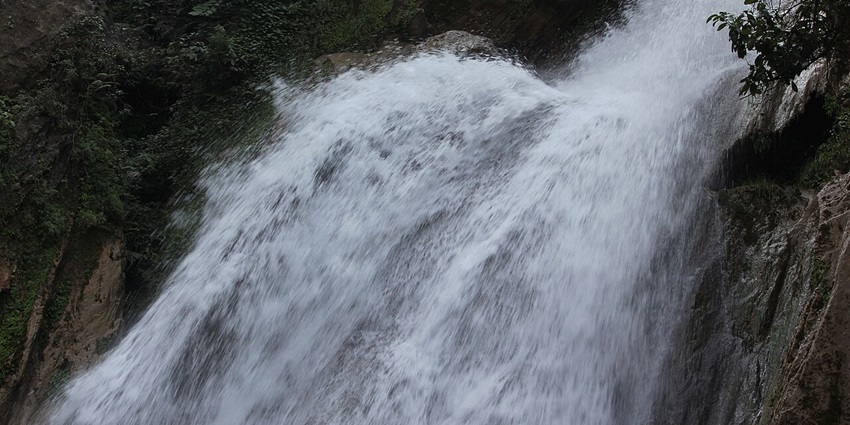 Beautiful views of Kempty Falls, one of the things to do in Mussoorie for travellers.