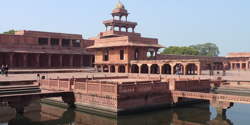 A glimpse of Fatehpur Sikri which is a stunning testament to Mughal architecture.