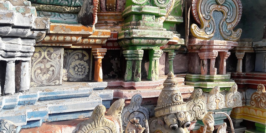 Image of Sowmya Narayana Perumal, Thirukoshtiyur Temple close up view of sculpture made