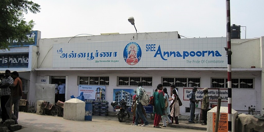 The best street shopping in Coimbatore features fresh produce and local handicrafts.