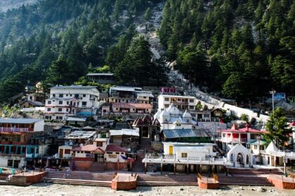 Gangotri trekking offers stunning landscapes and spiritual Himalayan adventure.