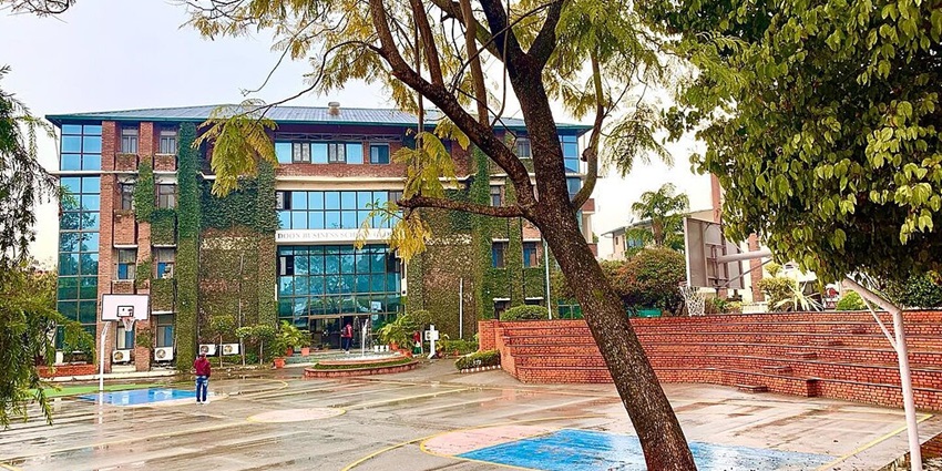 Garhwal University, an educational institution providing diverse courses and campus views.