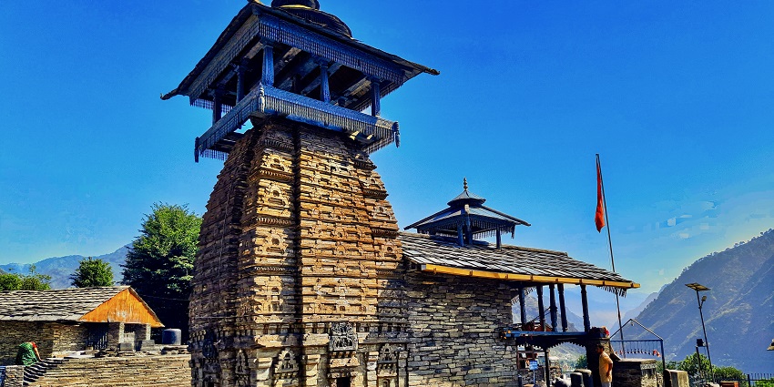 The best place to visit near Jim Corbett Jungle Safari is the temple on a large rock,
