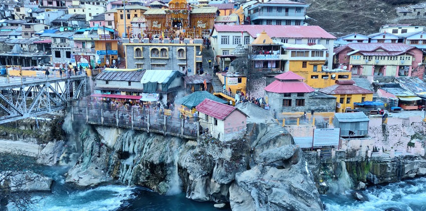 Visit Garjiya Devi Temple, perched on a rock near Jim Corbett National Park