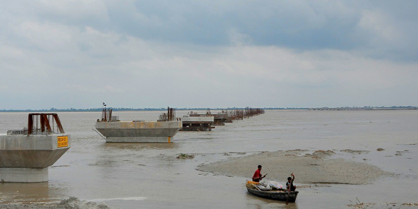The Ghaghra River, a popular destination near Katarniaghat Wildlife Sanctuary, flows through lush landscapes.