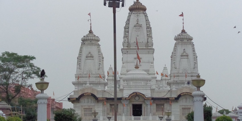 Gorakhnath Mandir, a famous place near Bakhira Wildlife Sanctuary with deep spiritual significance.