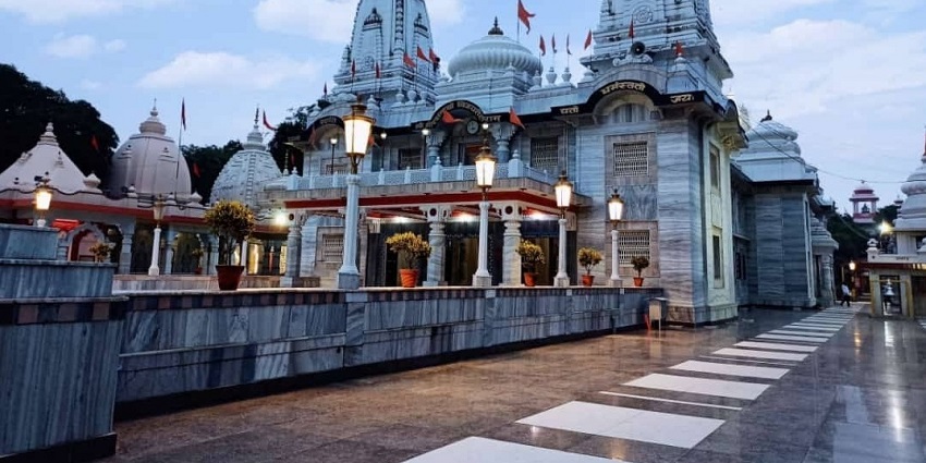 Image of a beautiful view of Gorakhnath temple in Gorakhpur