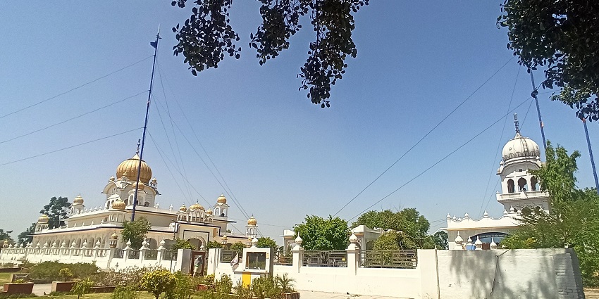A picture of a gurudwara in Rohtak that is a famous tourist destination for visitors