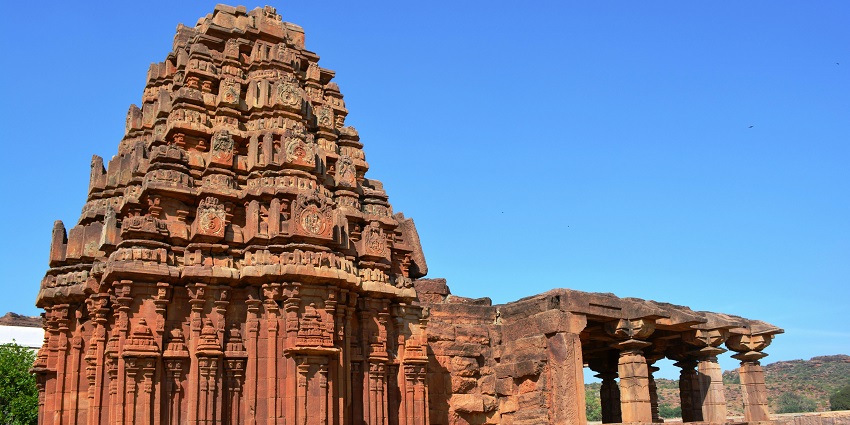 Hampi, is among the famous tourist places in Bellary with breathtaking landscapes, ancient ruins, and adventure.