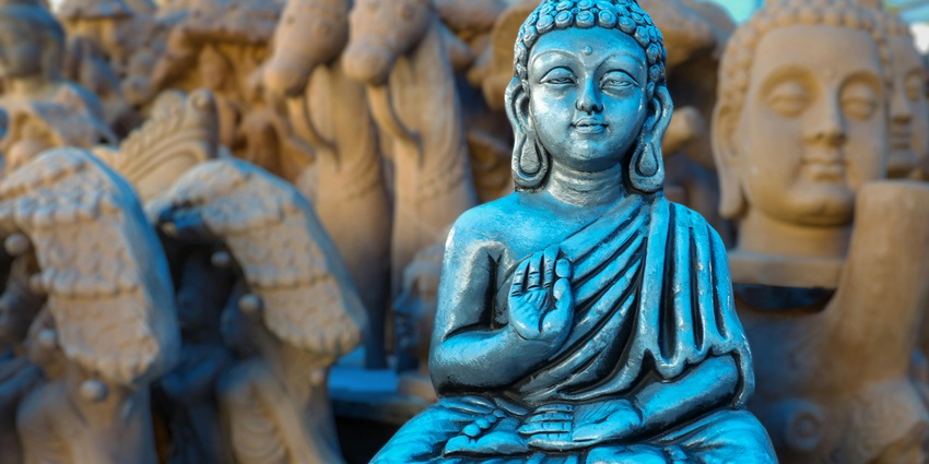 Buy crafted statues of deities reflecting local artistry while shopping in Rameshwaram.