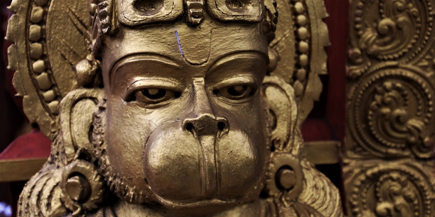 Get small idols of Lord Hanuman at Hanuman Temple in the state of Uttar Pradesh.