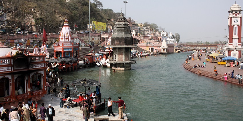 Sacred city is known for Ganga Aarti and spiritual significance.