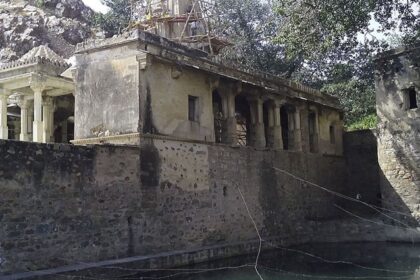 View of the Jhansi fort, one of the haunted places in Uttar Pradesh