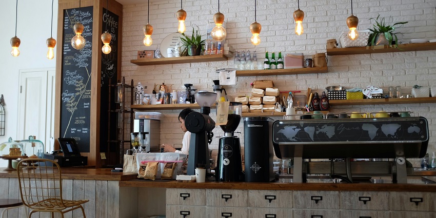 Enjoy a hearty breakfast at the charming Chardukan Cafe.