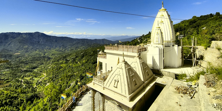Guided tour exploring significant historical landmarks and cultural sites of Mukteshwar.