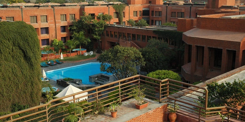 A historic luxurious hotel yet another haunted place in Agra