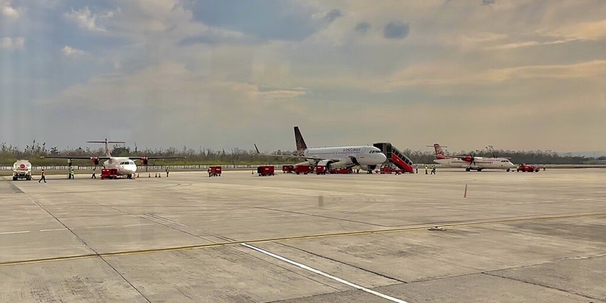 Image of the closest airport to the National Park surrounded by mountains