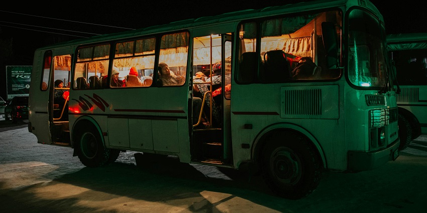 Bus transportation available to reach Neer Nikunj Water Park for a refreshing day.