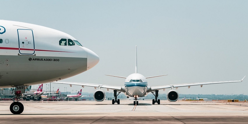 Flights at Kanpur airport, the nearest airport to fort Rampura.