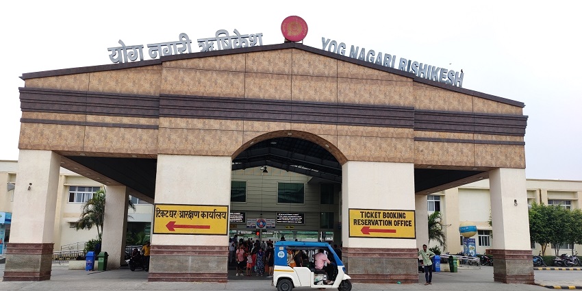 Yog Nagari Rishikesh railway station to reach for trekking and camping in Rishikesh.