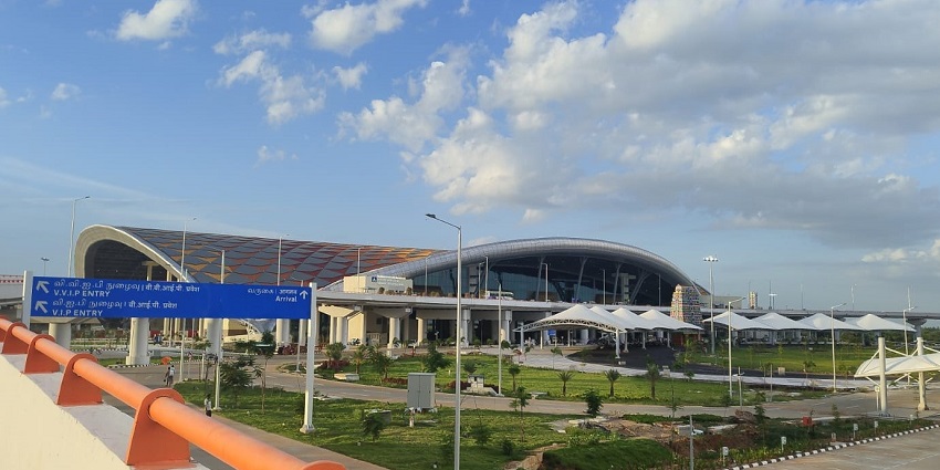 An image of Tiruchirappalli International Airport, one of the ways to reach Mayiladuthurai temple.