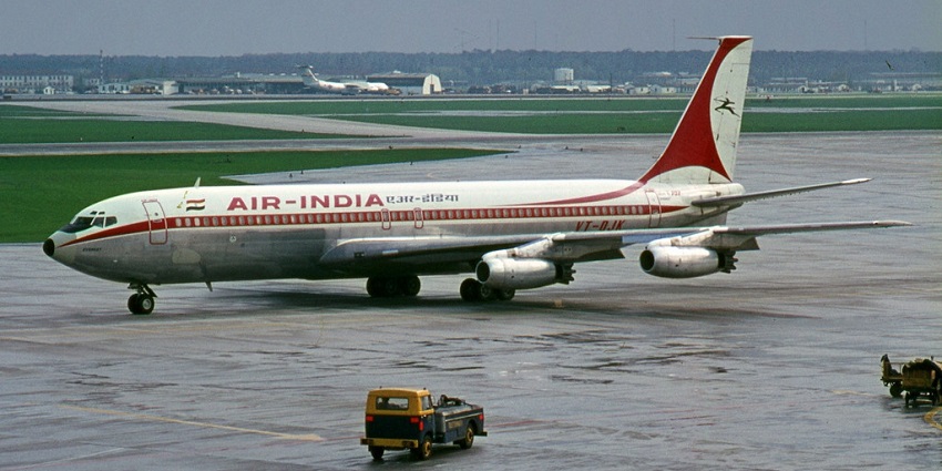 A picture of an aeroplane at the Agra Airport, located near the Nidhivan Temple.