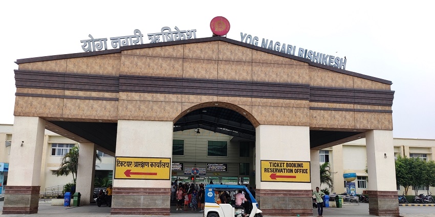 Gangotri is easily accessible by all means including air, rail, and road.