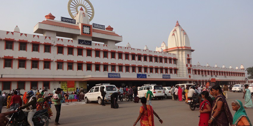 An image showing Varanasi Junction to reach the destination.