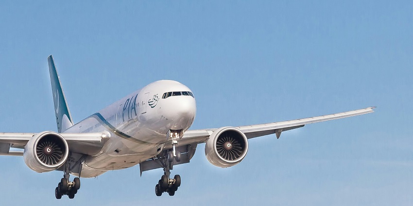 A view of an aeroplane, one of the most convenient ways to reach Uttarakhand.