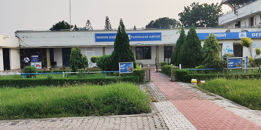 Pantnagar Airport is the nearest airport to Jim Corbett National Park