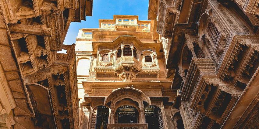 Image of the fort architecture from inside with the blue sky in the background