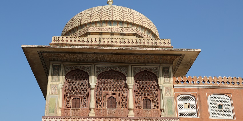 View of a closed balcony of the fort with a chatri on the top