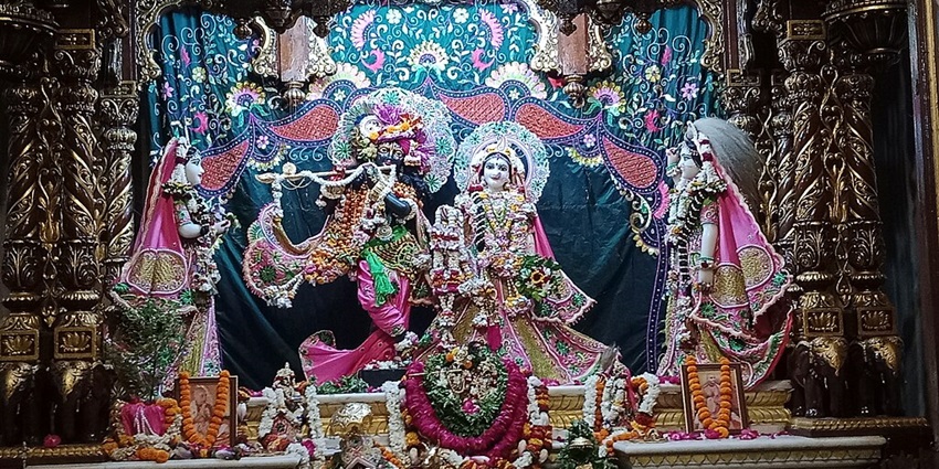 The entrance to the ISKCON Temple, one of the main temples in Vrindavan.