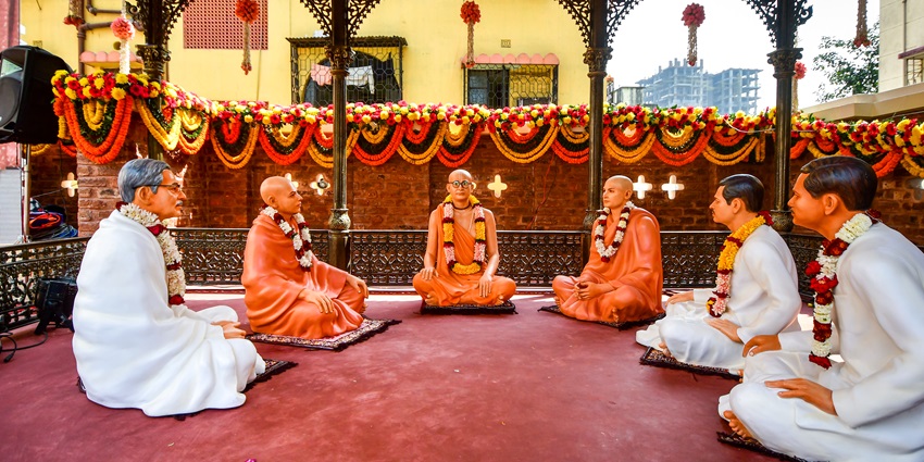 An image of ISKCON Temple, which is one of the best places to visit in Ghaziabad.