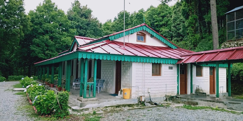 An image of an IVRI housing in Mukteshwar, Uttarakhand